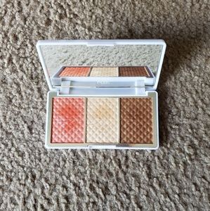 P.U.R. brighten and bronzer trio